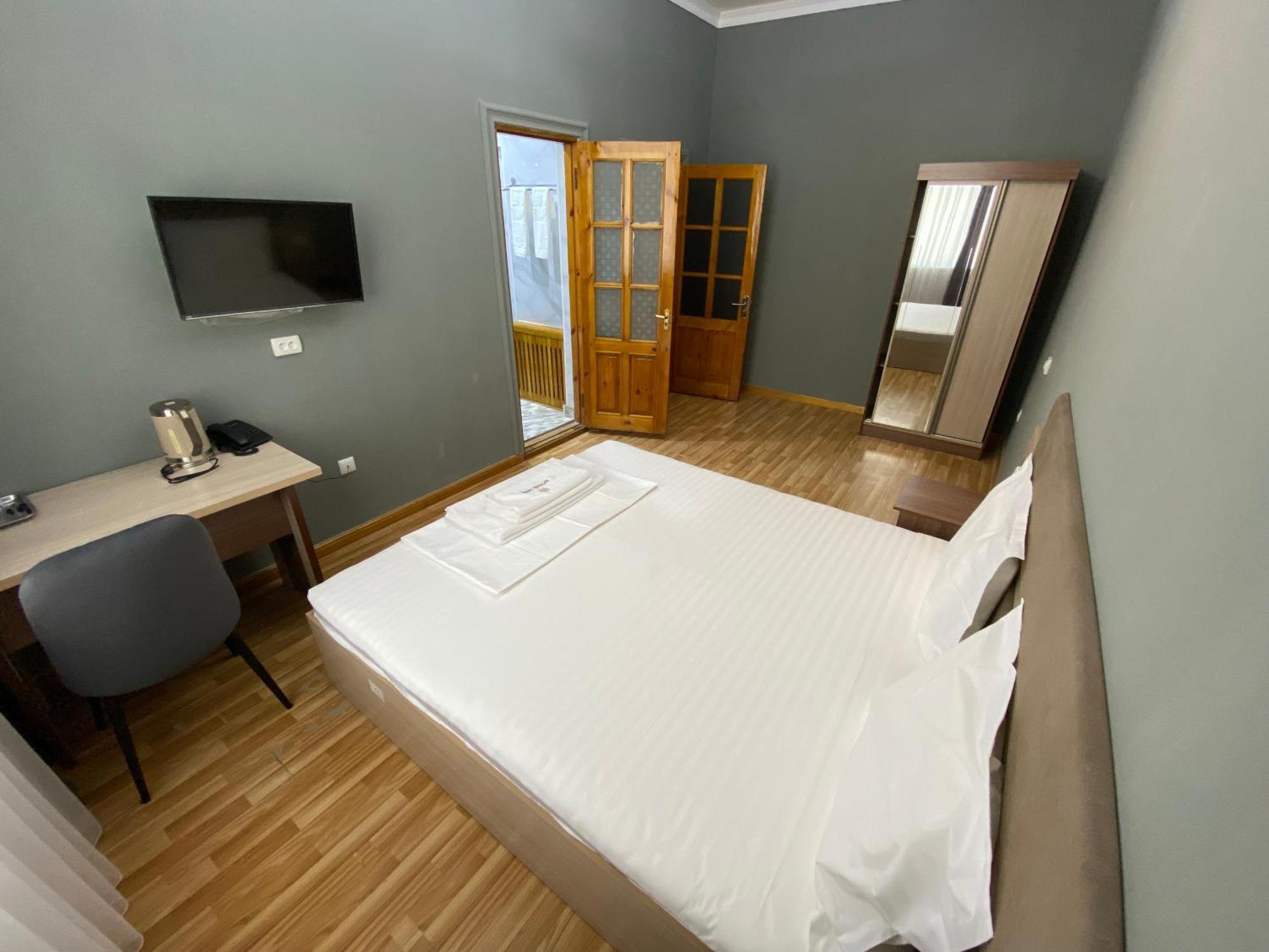 Art Garden Hotel Tașkent Exterior foto